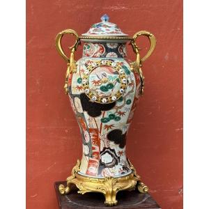 Important Japanese Vase Clock Gilt Bronze Frame From The 19th Century - Japan