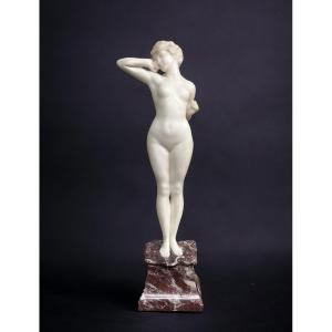 Sculpture Femme Nue En Marbre De Carrare époque Art Déco H 52 cm