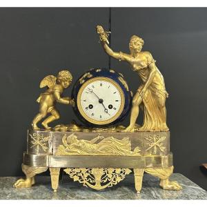 Rare pendule allégorique d’époque Empire l’amour qui déplace les cieux - bronze doré vers 1810