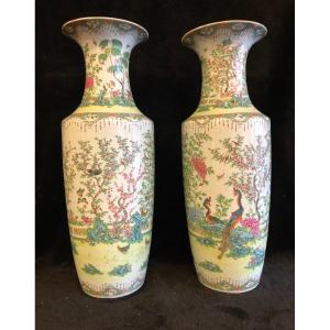 Grande Paire De Vases En Porcelaine De Chine Canton époque XIXème H 64 Cm