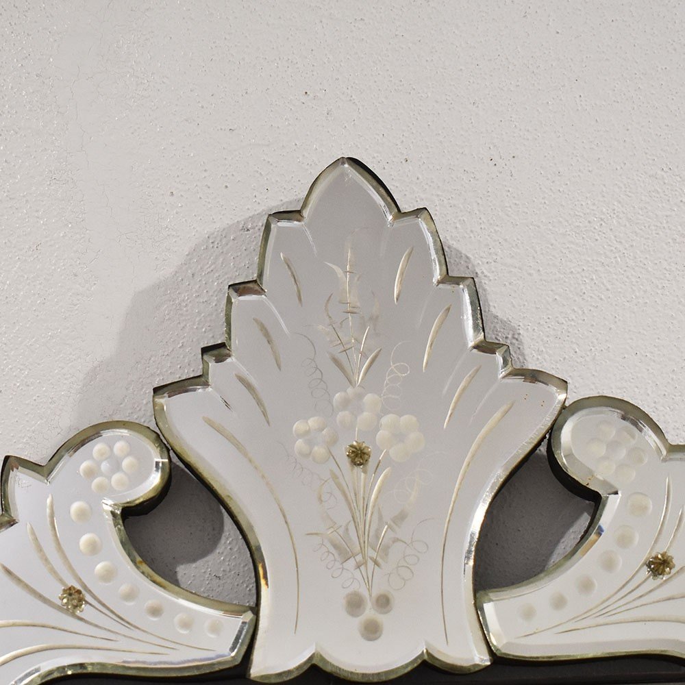 Miroir De Venise, Verre Biseauté Avec Fleurs Gravées, Du XXè Siècle. (SPV192)-photo-1
