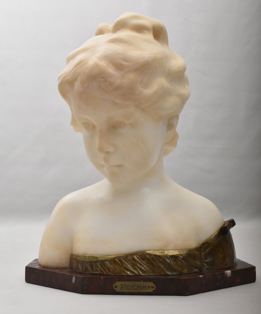 Antique Alabaster Sculptures, Young Girl Sculpture, 19th Century. (stal107)