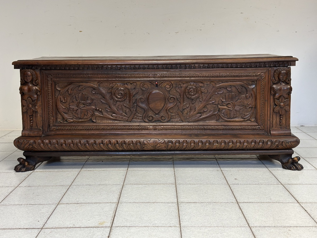 Lombard Chest Carved First Half Of 17th Century-photo-2