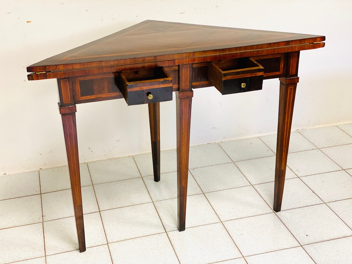 Table à jeu Louis XVI. Gênes, fin du XVIIIe siècle.-photo-3