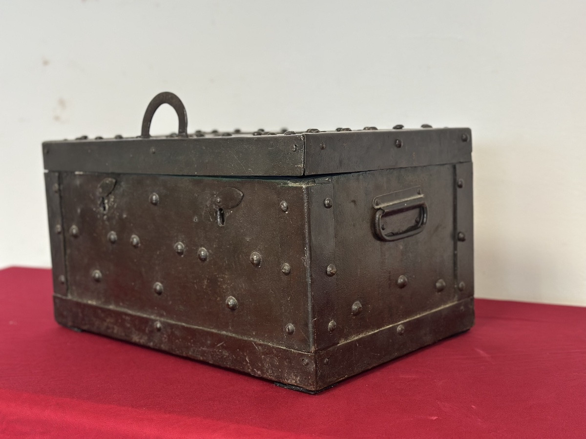 Antique Wrought Iron Chest From The 19th Century-photo-3