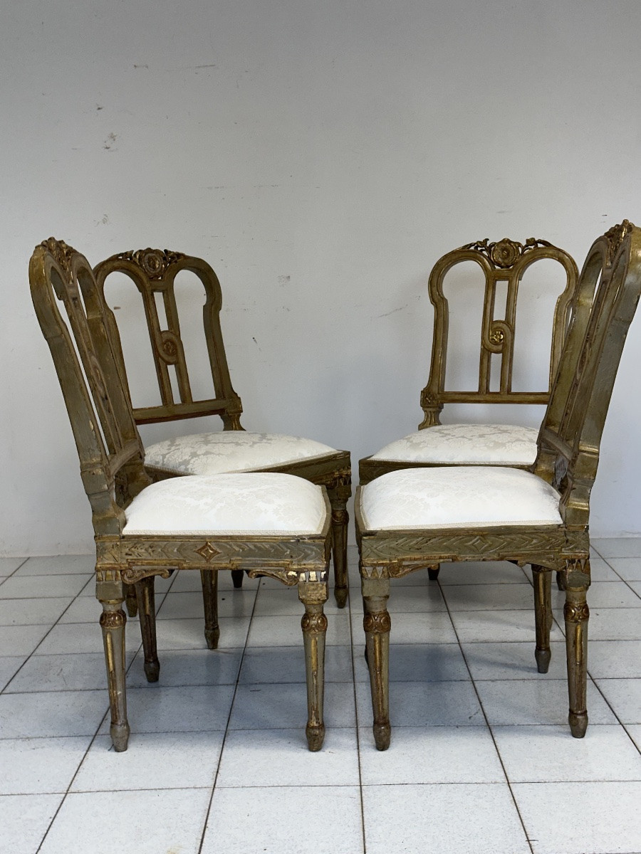 Suite de quatre chaises Louis XVI laquées et dorées. XVIIIe siècle. Restaurées.-photo-8