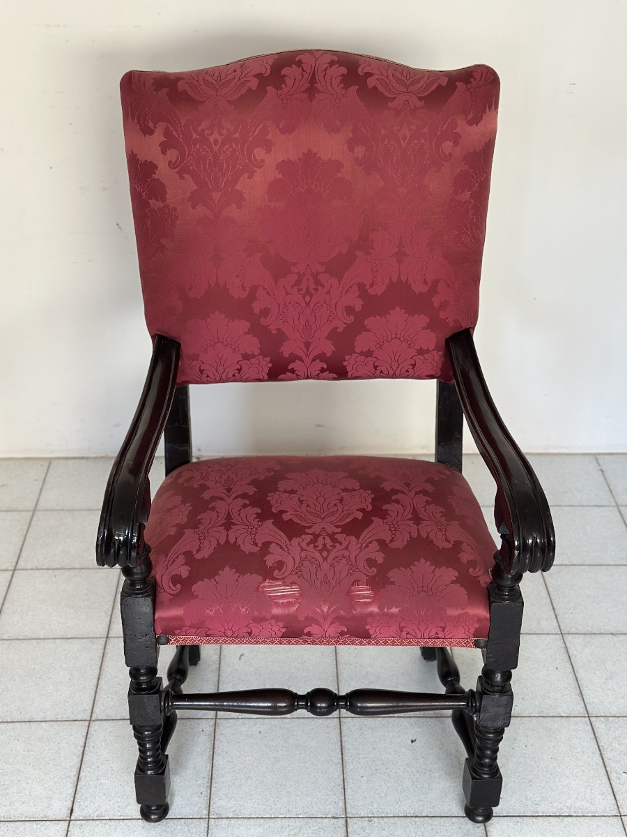 Walnut Throne Chair. Bologna, 18th Century.-photo-8