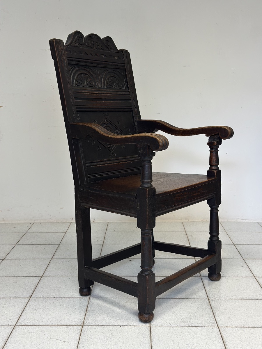 Fauteuil jacobéen. Royaume-Uni, XVIIIe siècle.-photo-3