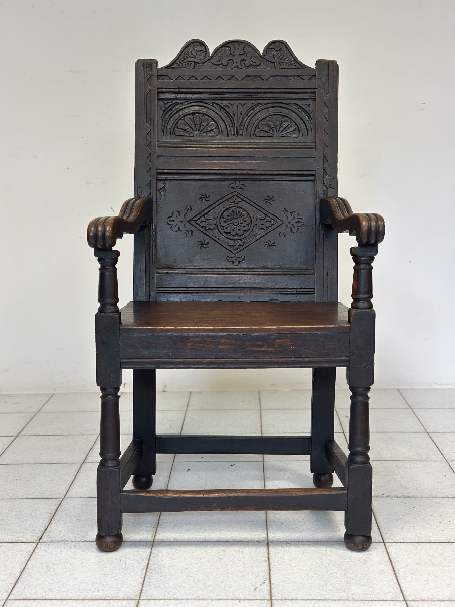 Fauteuil jacobéen. Royaume-Uni, XVIIIe siècle.