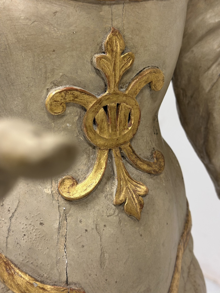 Ange ailé en bois sculpté et doré. Sienne, XVIIIe siècle. H 136 cm.-photo-4