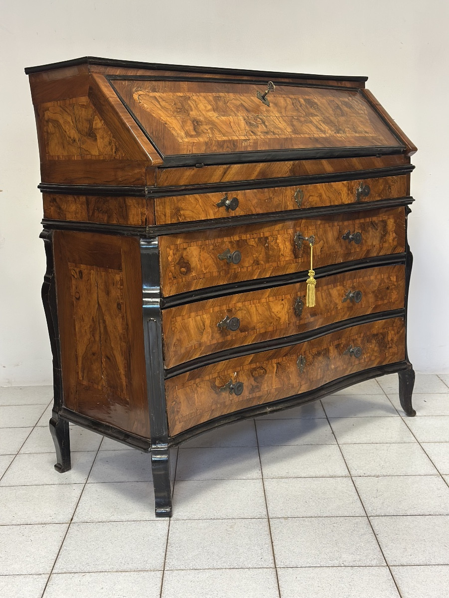 Lombard Louis XV Chest Of Drawers. Milan, 18th Century