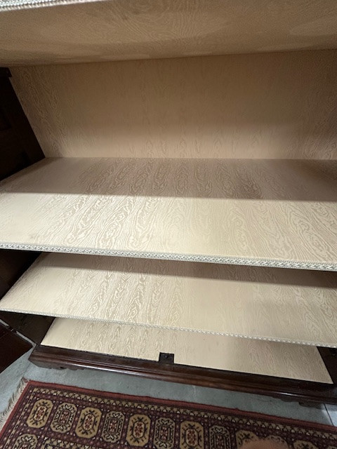 A Four-leaf Clover Wardrobe. Genoa, 17th Century. Restored.-photo-7