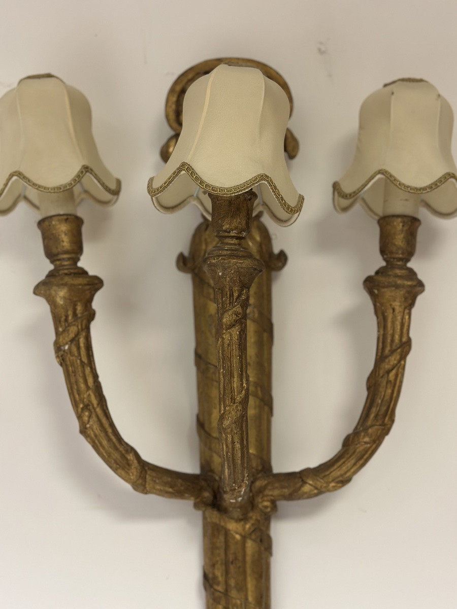 Grande applique murale Louis XVI en bois sculpté et doré-photo-4