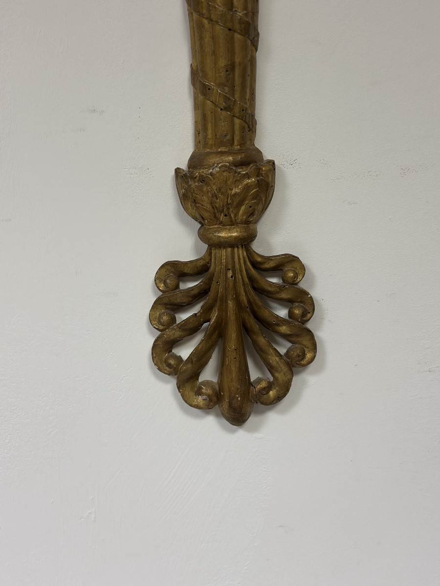 Grande applique murale Louis XVI en bois sculpté et doré-photo-4