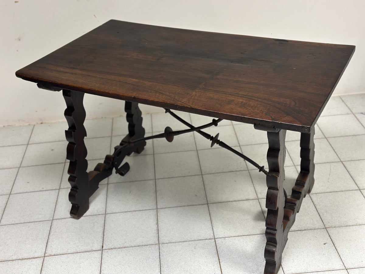 Louis XIV Walnut Refectory Table. Lombardy, 1600s Era-photo-3