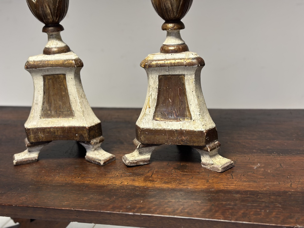 Pair Of Lacquered And Gilded Candlesticks. Made In The Late 17th Century. H 80 Cm.-photo-2