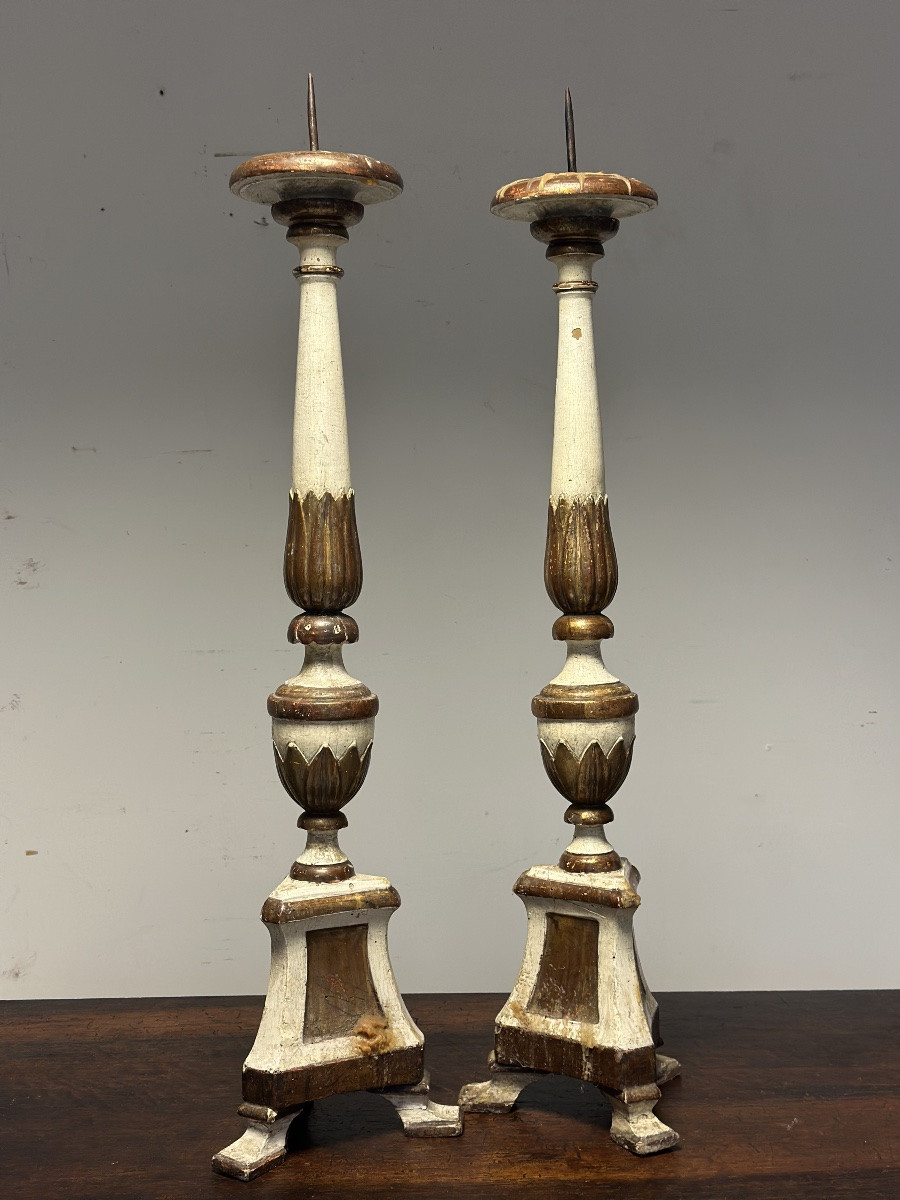 Pair Of Lacquered And Gilded Candlesticks. Made In The Late 17th Century. H 80 Cm.-photo-7