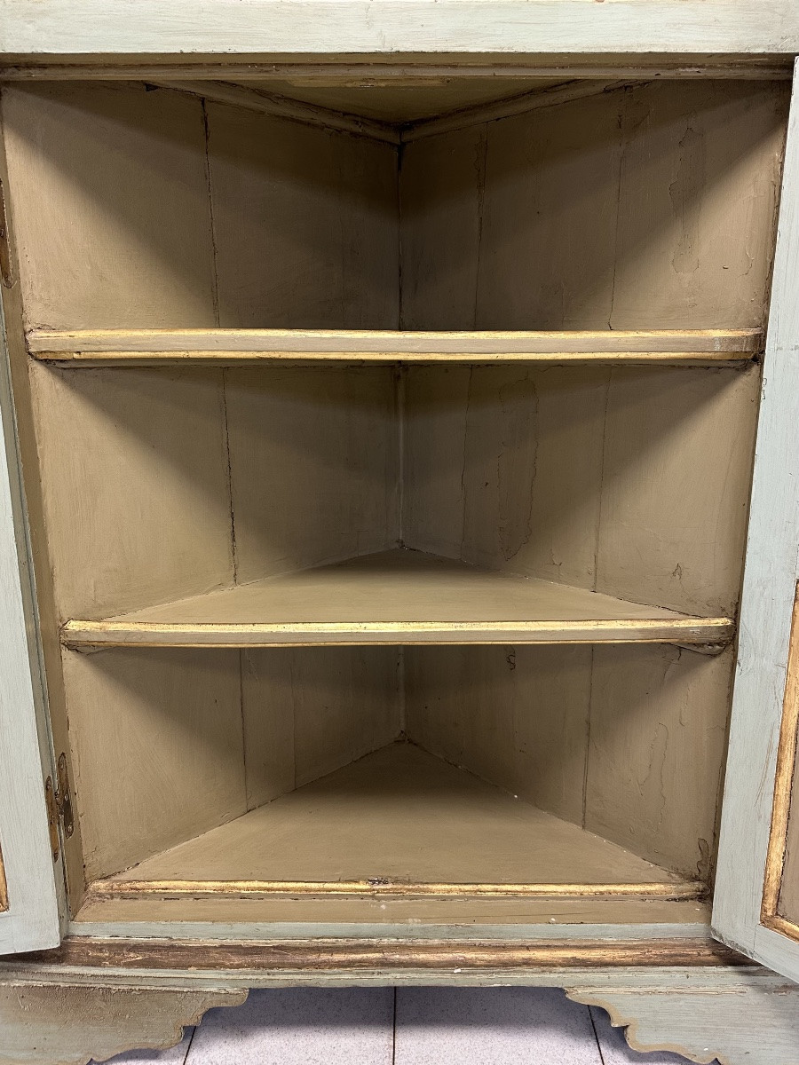 Tuscan Gold Lacquered Display Corner Cabinet From The Early 19th Century-photo-7