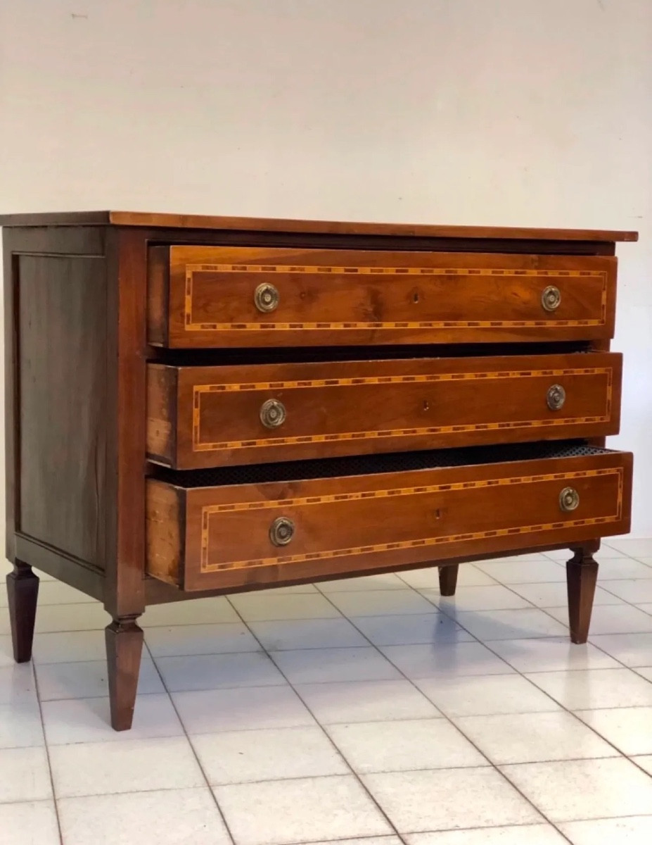 Louis XVI Inlaid Chest Of Drawers. 18th Century.-photo-3