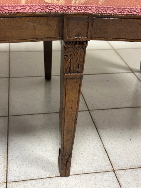 Canapé Louis XVI en noyer. Venise, fin du XVIIIe siècle.-photo-7