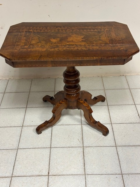 Inlaid Table. 19th Century Rolo.-photo-4