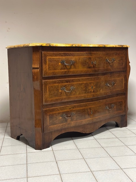 Commode Louis XV. Naples, début du XVIIIe siècle.-photo-2