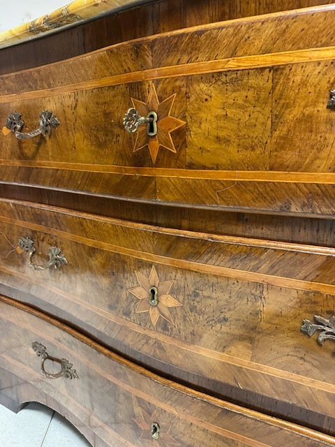 Commode Louis XV. Naples, début du XVIIIe siècle.-photo-2