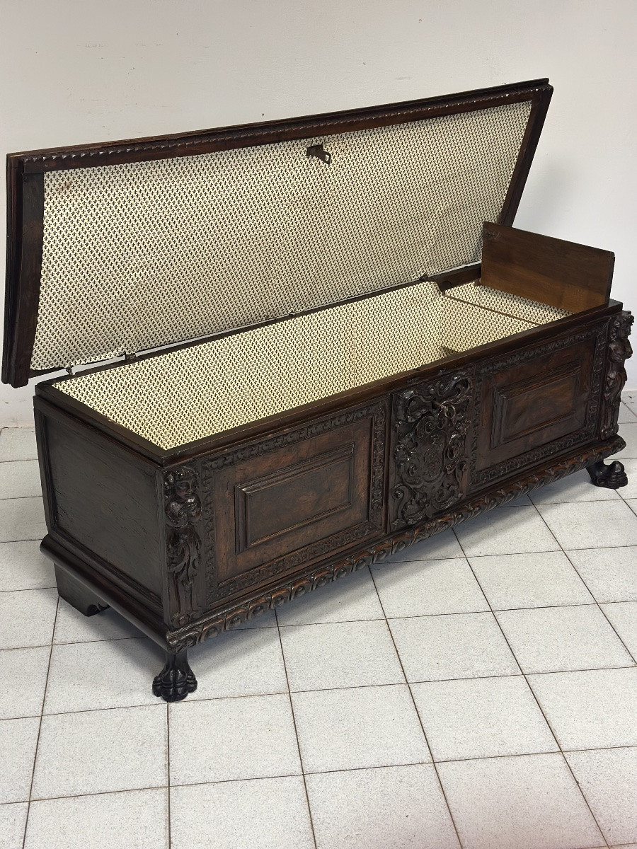 Lombard Renaissance Noble Chest From The City Of Bergamo, Early 17th Century-photo-4