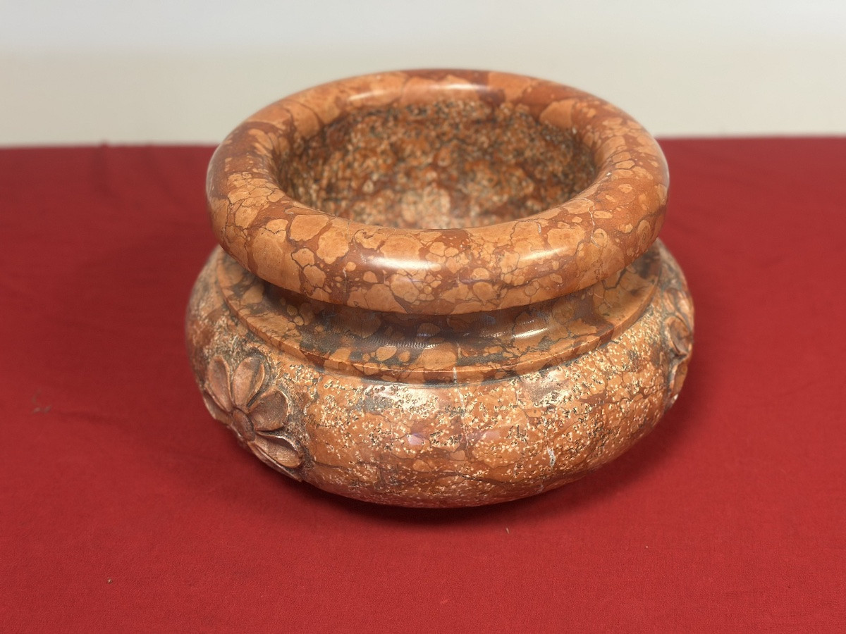 19th Century Imperial Red Marble Holy Water Stoup-photo-4