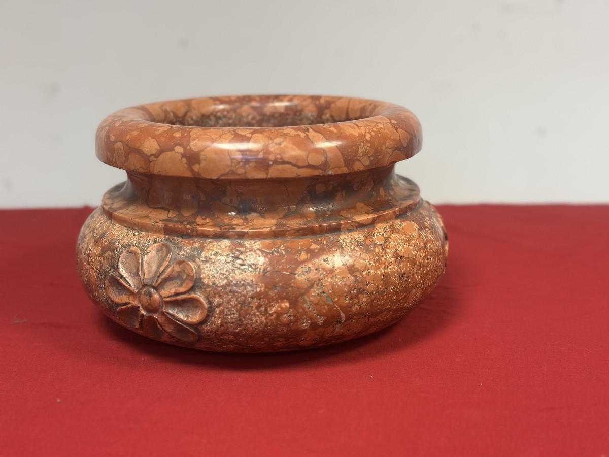 19th Century Imperial Red Marble Holy Water Stoup-photo-3
