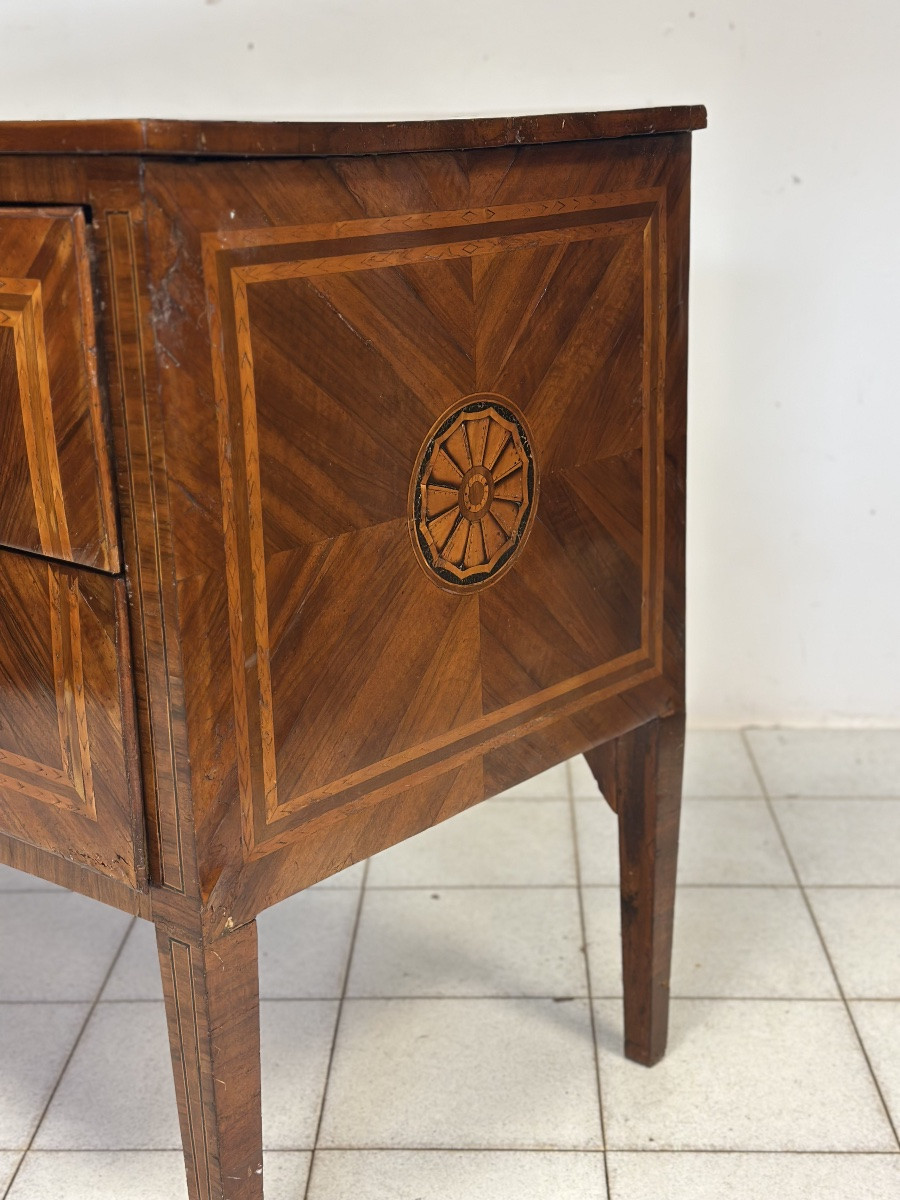 Commode Louis XVI à deux tiroirs. Emilia, XVIIIe siècle.-photo-4