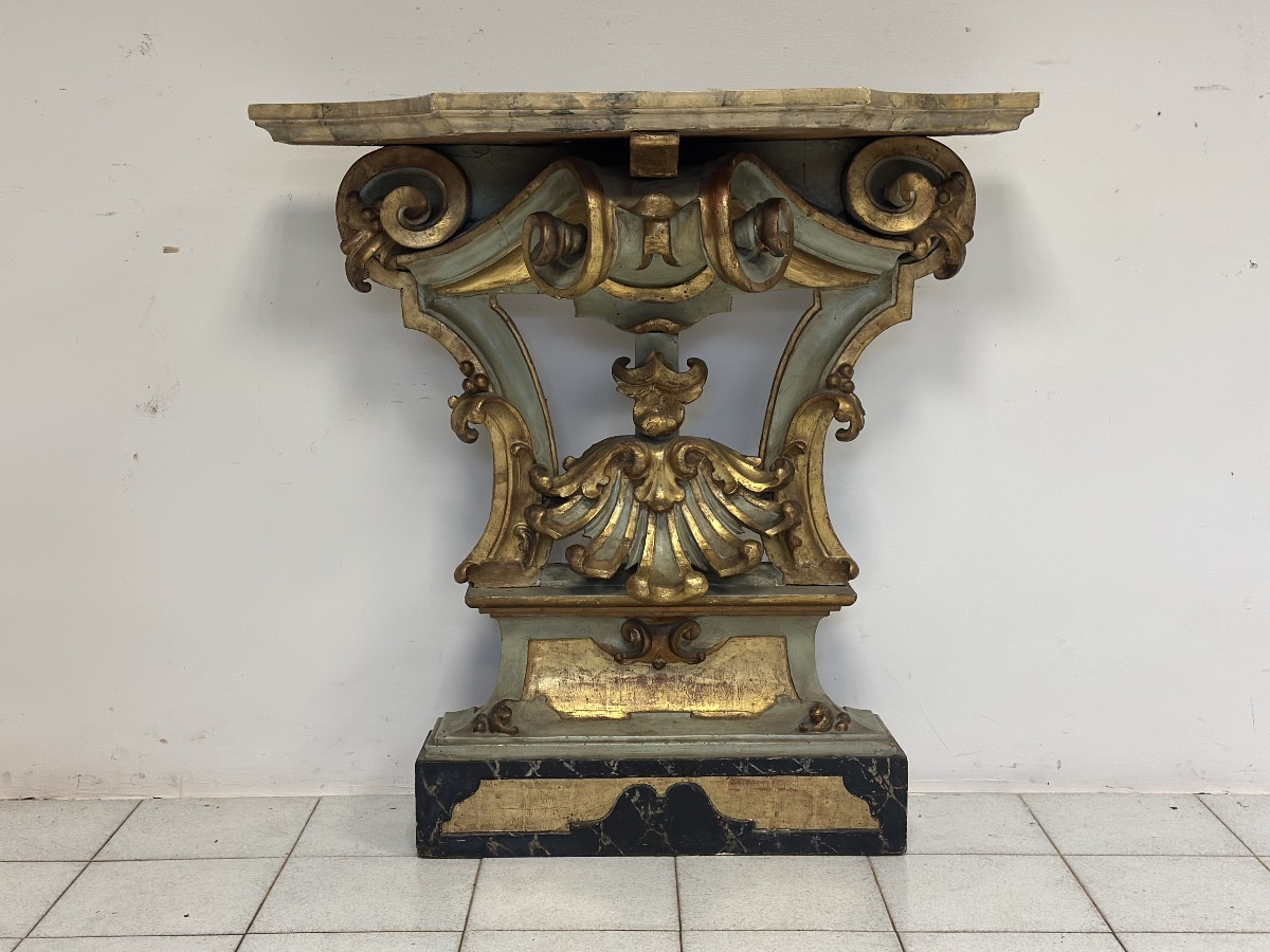 Console Louis XV. Émilie, XVIIIe siècle