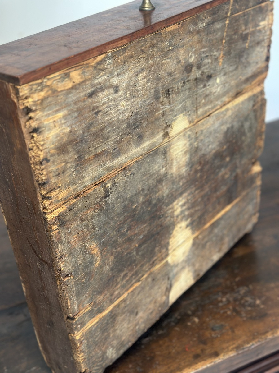 Bolognese Spindle-top Table In Walnut. 17th Century-photo-3
