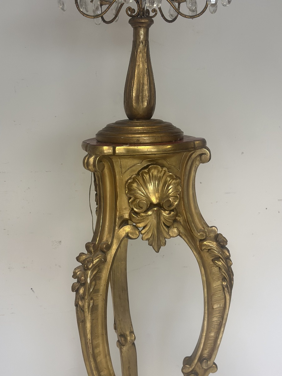 Lampadaire en bois sculpté et doré. Lombardie, XIXe siècle.-photo-3
