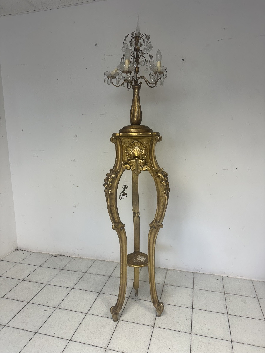 Lampadaire en bois sculpté et doré. Lombardie, XIXe siècle.-photo-7