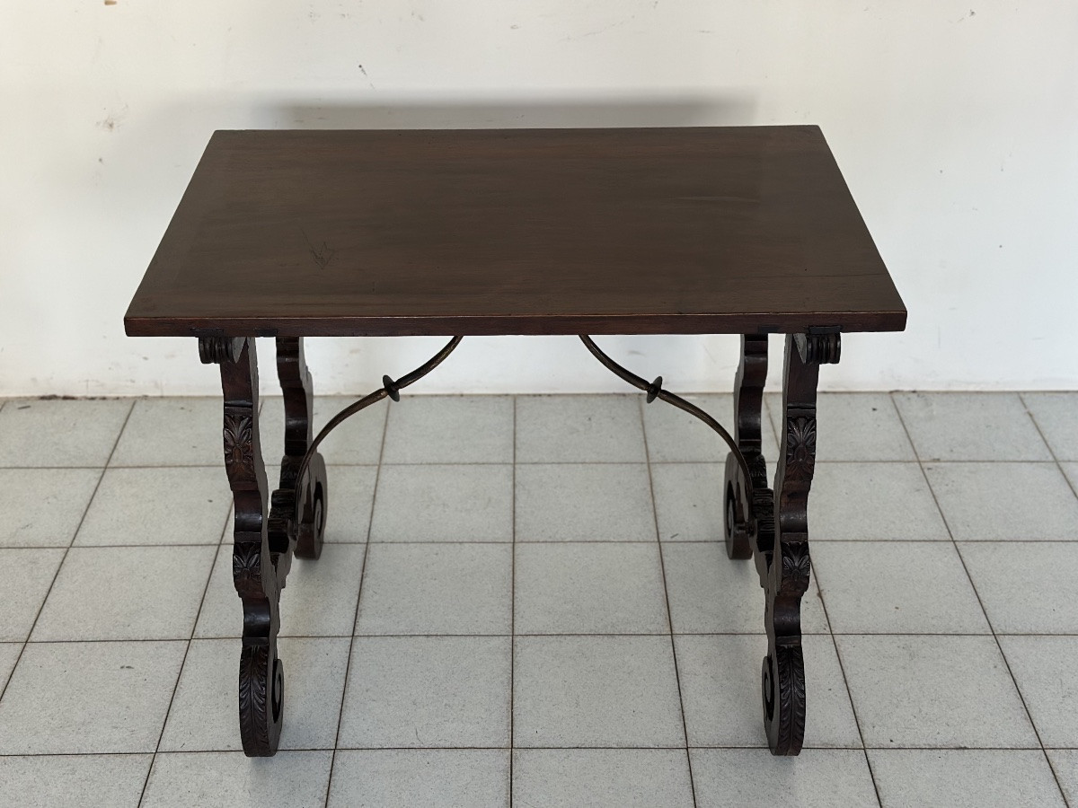 Walnut Side Table. Spain, 17th Century-photo-8