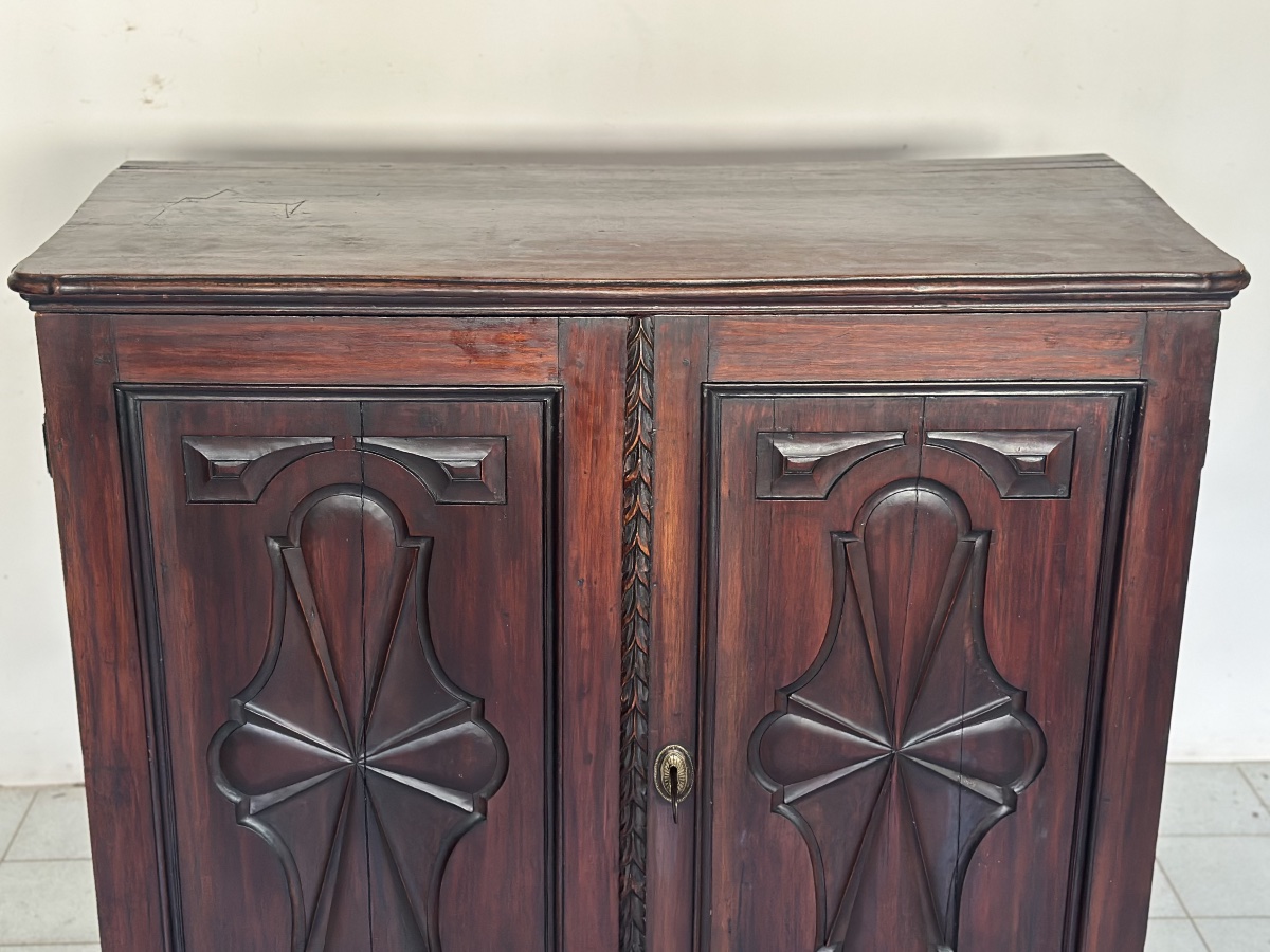 Demi-buffet-armoire. Gênes, style Louis XIV.-photo-3