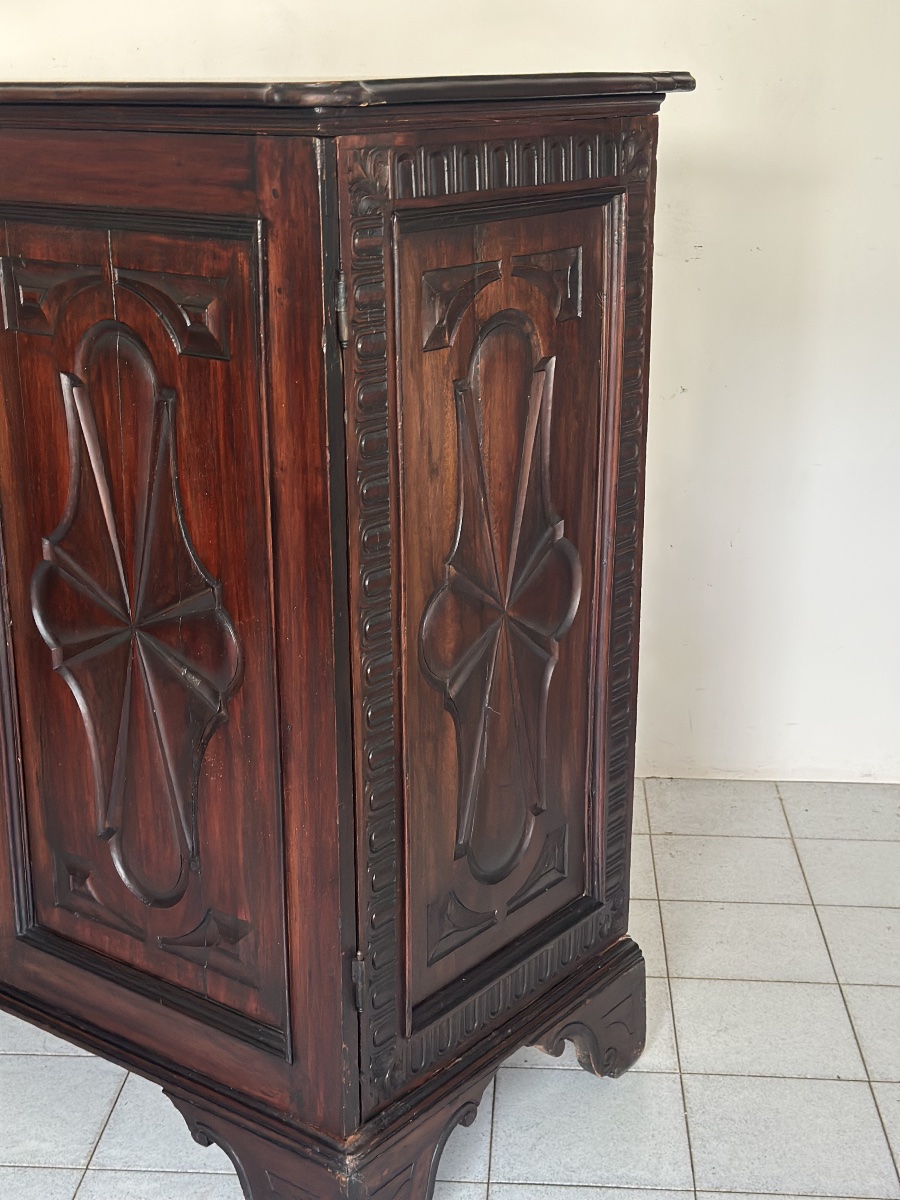 Demi-buffet-armoire. Gênes, style Louis XIV.-photo-6
