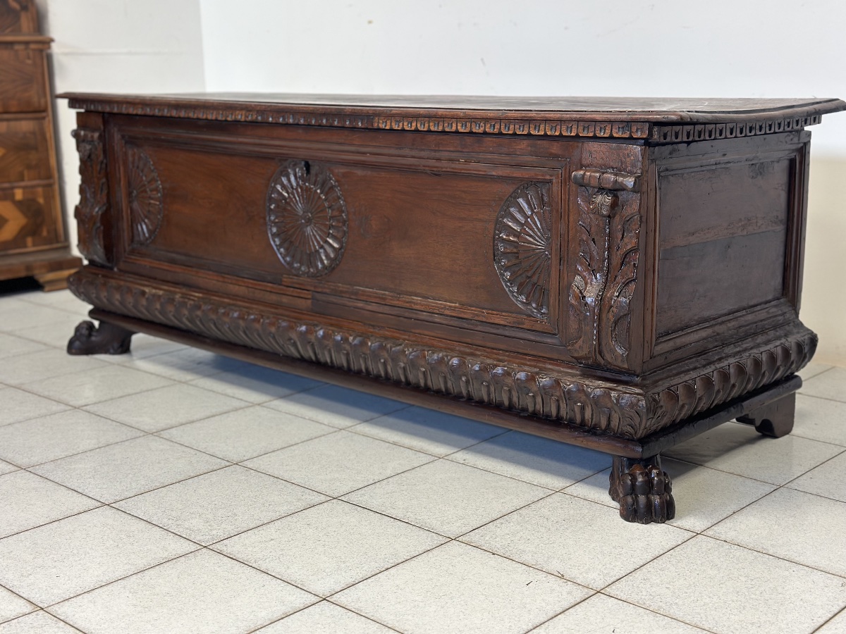 Carved Lombard Chest From Brescia, Early 17th Century-photo-2