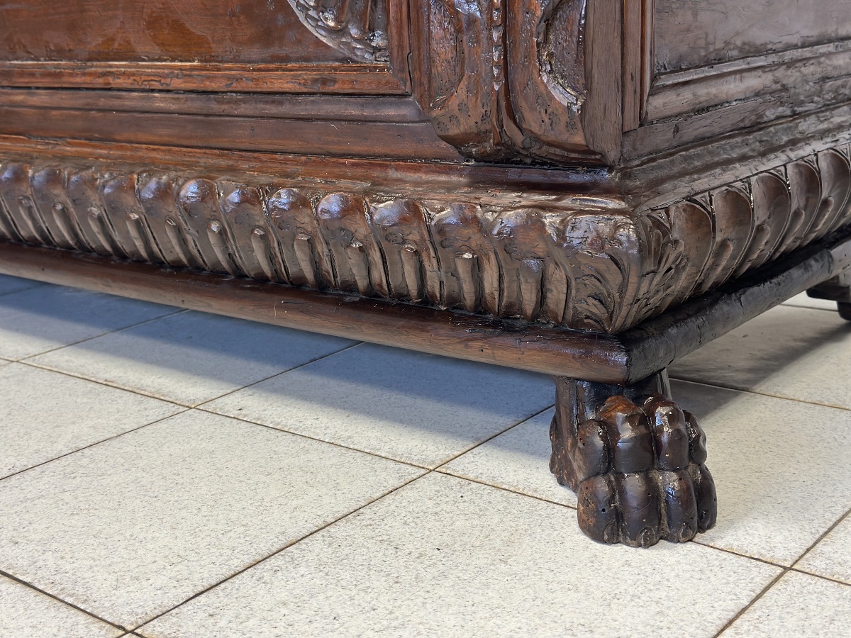 Carved Lombard Chest From Brescia, Early 17th Century-photo-3