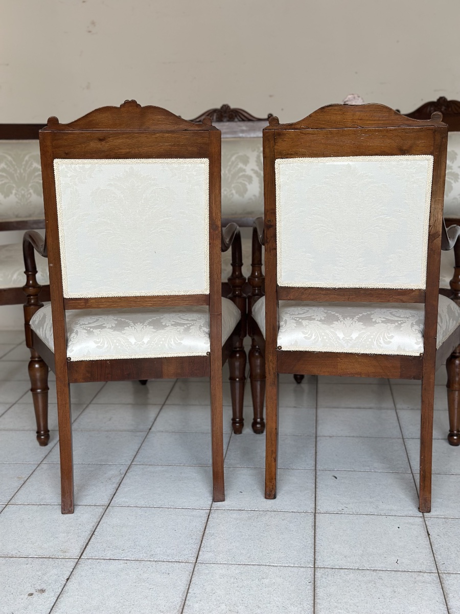 Ensemble de cinq fauteuils lombards d'époque Charles X en noyer. Première moitié du XIXe siècle-photo-3