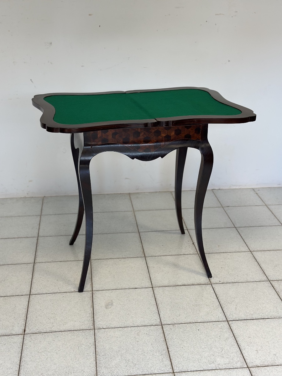 Petite table de jeu d'époque Charles X, en placage et marqueterie de bois divers ; XIXe siècle,-photo-2