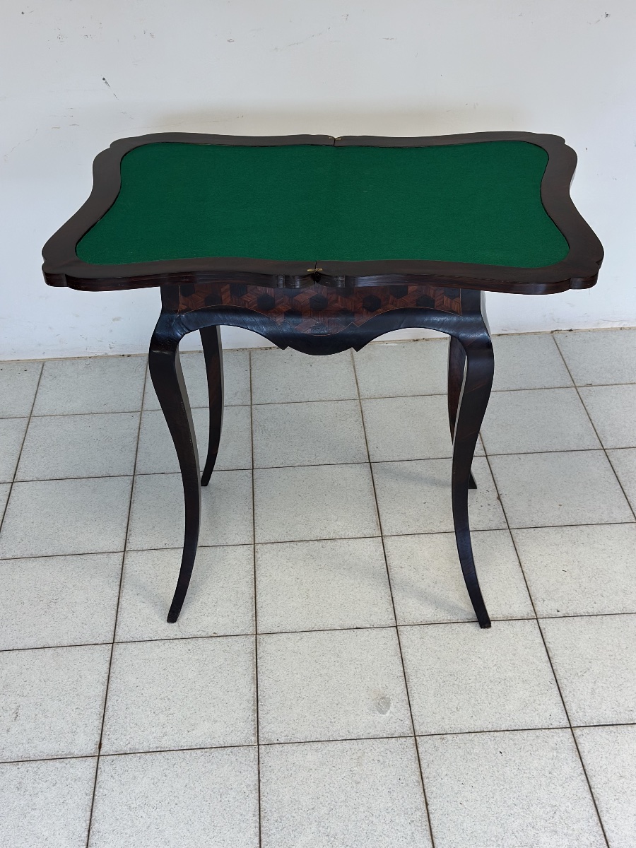 Petite table de jeu d'époque Charles X, en placage et marqueterie de bois divers ; XIXe siècle,-photo-4