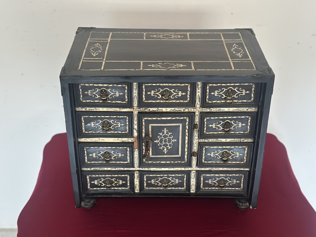 Cabinet de table, Italie du Centre-Nord. XVIIe siècle.-photo-3