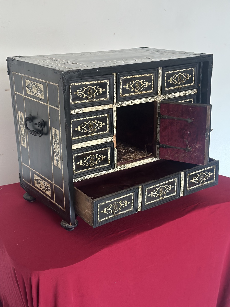 Cabinet de table, Italie du Centre-Nord. XVIIe siècle.-photo-5
