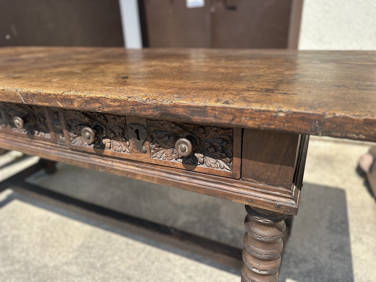 Louis XIV Baroque Writing Desk, 17th Century. 217x77-photo-1