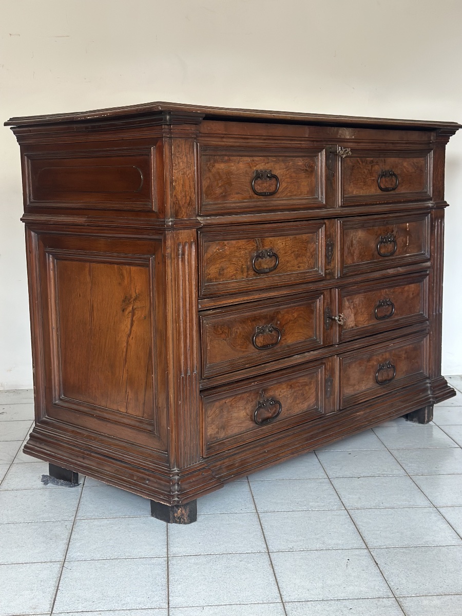 Canterano With Walnut Inlay. Tuscan Louis XIV 600-photo-3