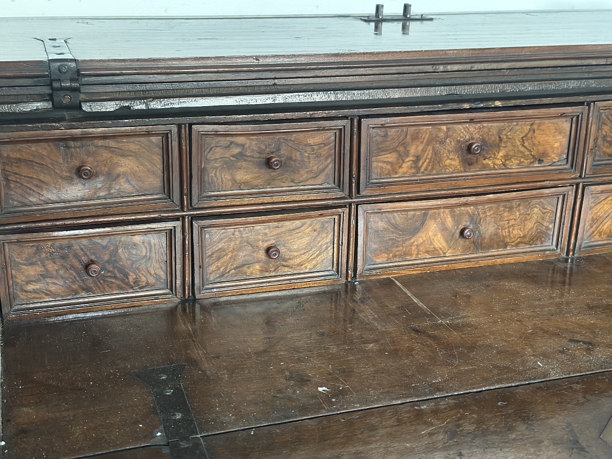 Canterano With Walnut Inlay. Tuscan Louis XIV 600-photo-4