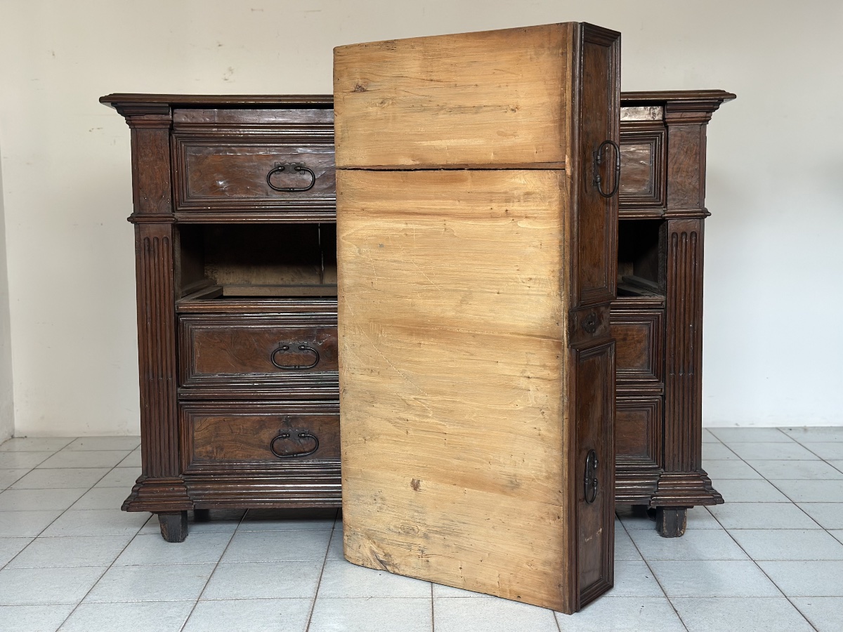 Canterano With Walnut Inlay. Tuscan Louis XIV 600-photo-6