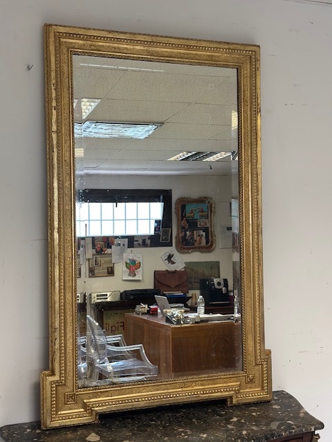 Miroir en bois sculpté et doré. Lombardie, XIXe siècle. Restauré. 142 x 88-photo-2